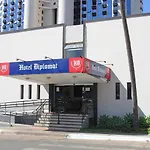 Hotel Diplomat By Bsb Inn