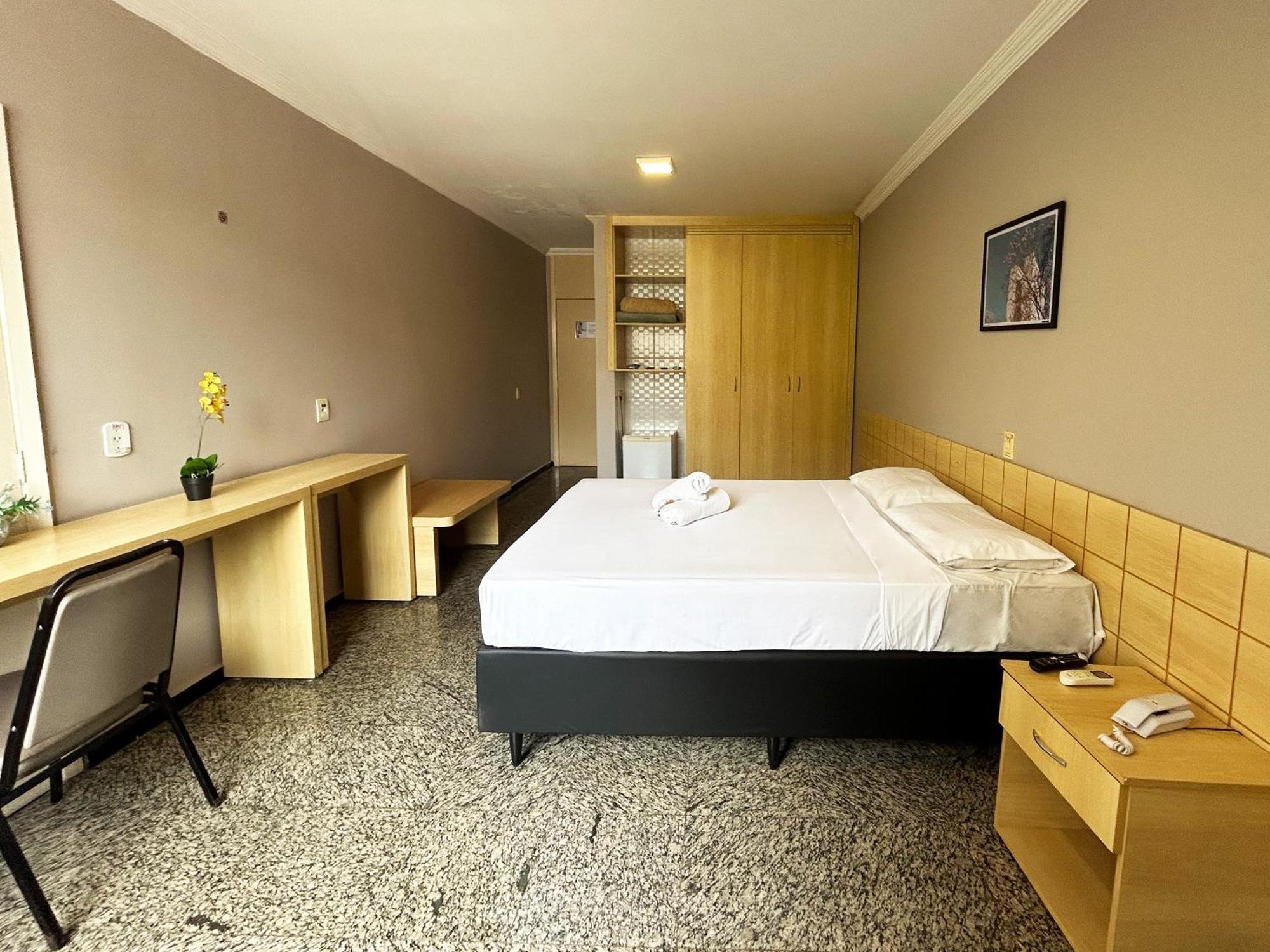 Hotel Diplomat By Bsb Inn